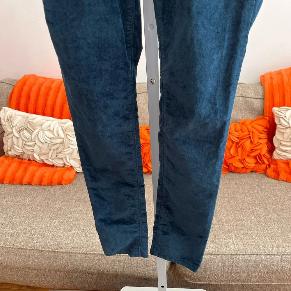 ❣️🆕Old Navy Rockstar Black Ivy High Rise Velvet Jeggings❣️